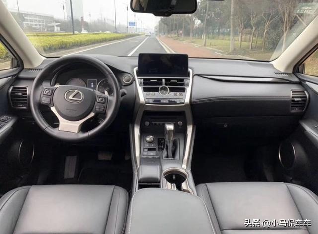 放弃奥迪Q5L喜提雷克萨斯NX，开着舒适用着省心，不后悔的抉择
