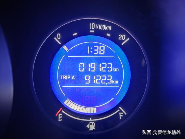 女司机与车丨飞度车使用感受：买发动机送车、经济实惠