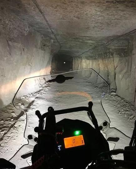 4万拿下“国产水鸟”，浅谈贝纳利502X，15000公里用车感受