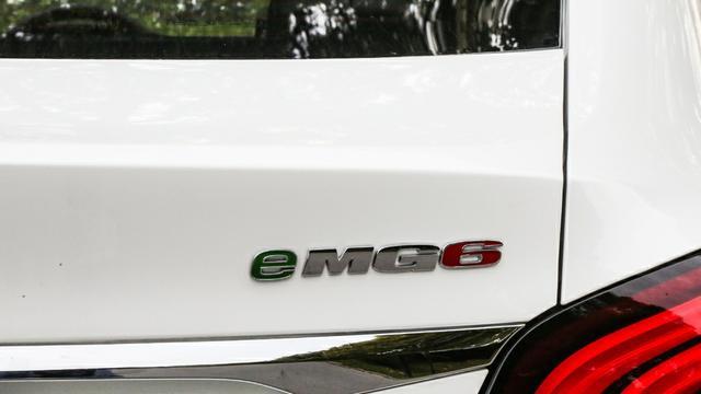颜值给力，光芒四射的eMG6