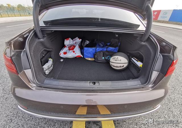 人生若只如初见我与奥迪A4L点点滴滴，用车感受