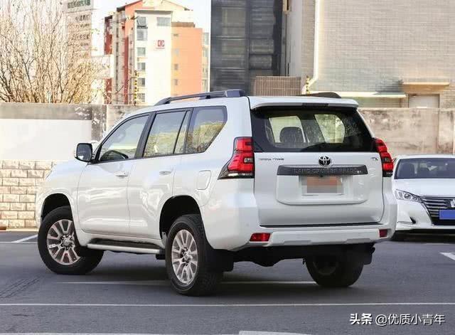 56.8万提了辆丰田普拉多，开了6个月后，车主：我只想说四个字