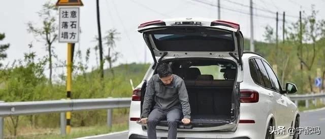 618万喜提大众途锐，2个月后再开朋友X5，车主开完才知道差距