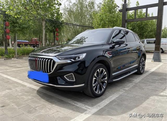 红旗HS5提车记，气场不输合资品牌，但优缺点分明，这价格如何