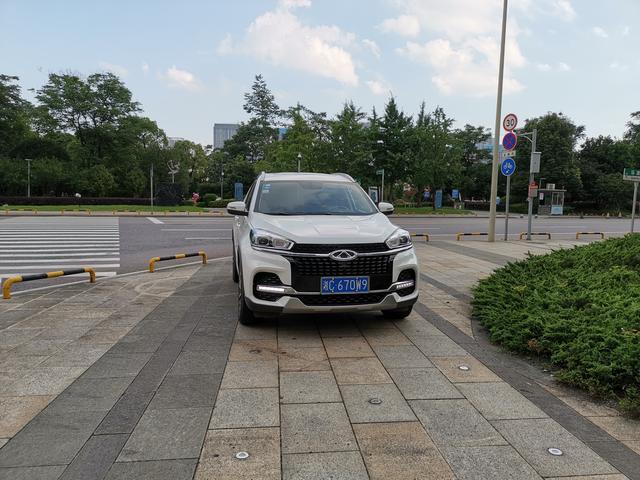 实用的空间表现，独特的外观造形，瑞虎8让我很有满足感。