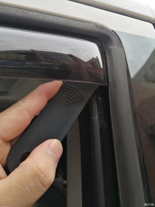 红白双色外观，大众迈特威用车加装分享，能越野的MPV！