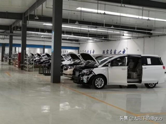 全新一代别克雅典娜，外观内饰可以和丰田埃尔法一教高下