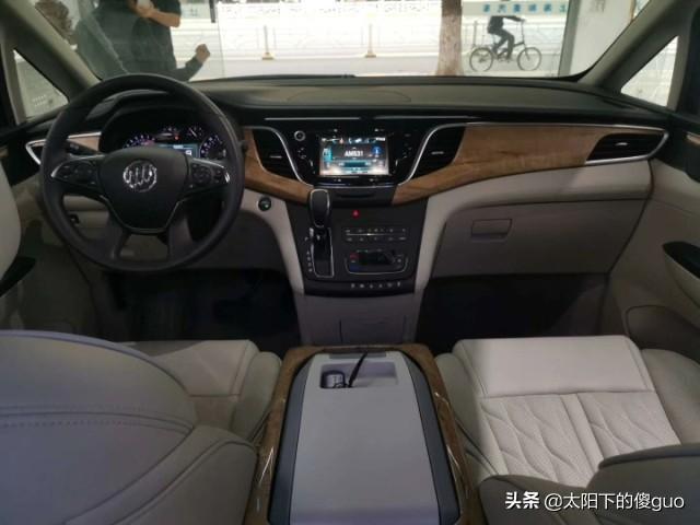 全新一代别克雅典娜，外观内饰可以和丰田埃尔法一教高下