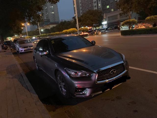 23.5万喜提英菲尼迪Q50L逸享版，用车30000公里，外观很漂亮