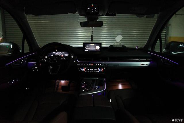 能挂绿牌的豪华SUV，混动奥迪Q7 e-tron提车，油耗不到3L？
