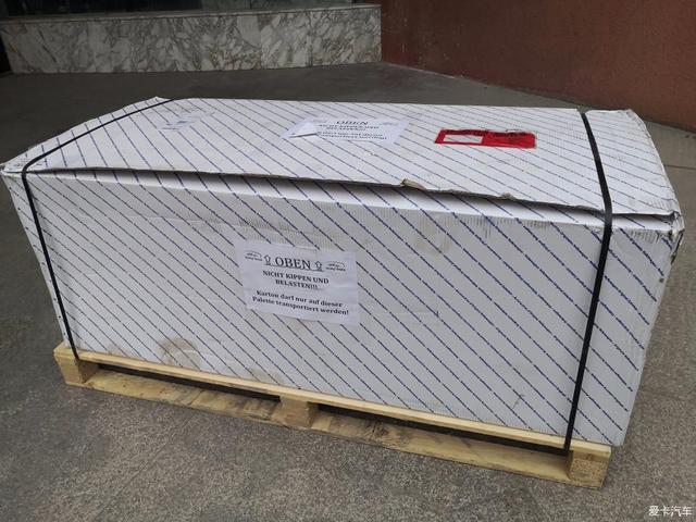 红白双色外观，大众迈特威用车加装分享，能越野的MPV！