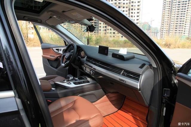 能挂绿牌的豪华SUV，混动奥迪Q7 e-tron提车，油耗不到3L？
