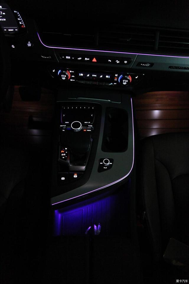 能挂绿牌的豪华SUV，混动奥迪Q7 e-tron提车，油耗不到3L？
