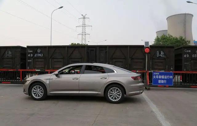 总算花25万提了大众CC，用车240天，车主：这驾驶感受说来话长