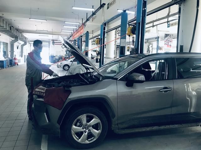 一份来自一汽丰田春季服务节的福利，免费给爱车全方位检查
