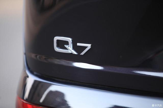 能挂绿牌的豪华SUV，混动奥迪Q7 e-tron提车，油耗不到3L？