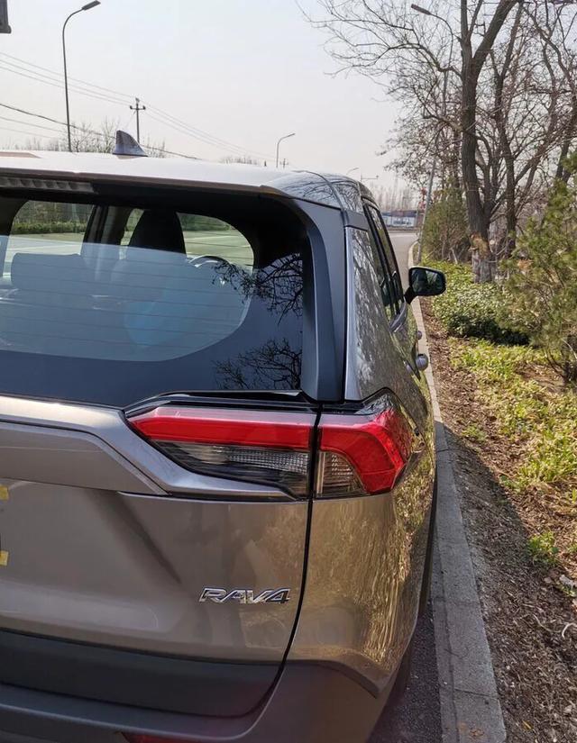 荣放我的热爱，带我体验驾驶的乐趣