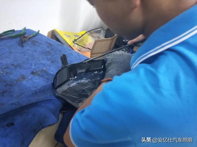 注意了！改灯这几点要牢记！缤越battle版改阿帕V5 LED双光透镜