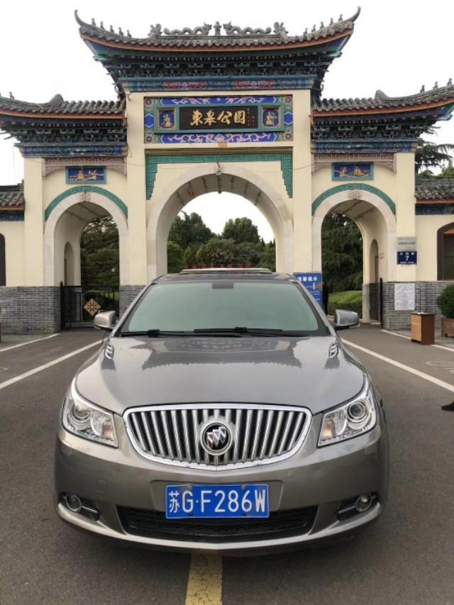 为了当年的理想，6万购11年君越，马上改特斯拉大屏