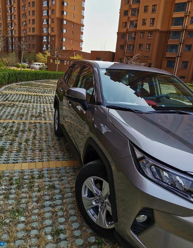 荣放我的热爱，带我体验驾驶的乐趣
