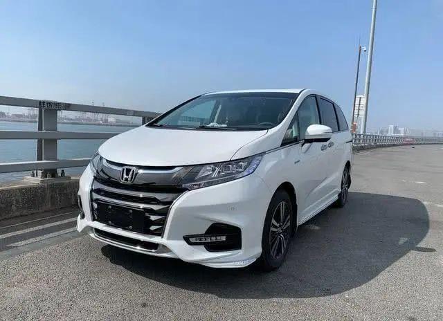 全新本田奥德赛提车，油耗8升。七座大空间比雅阁给力