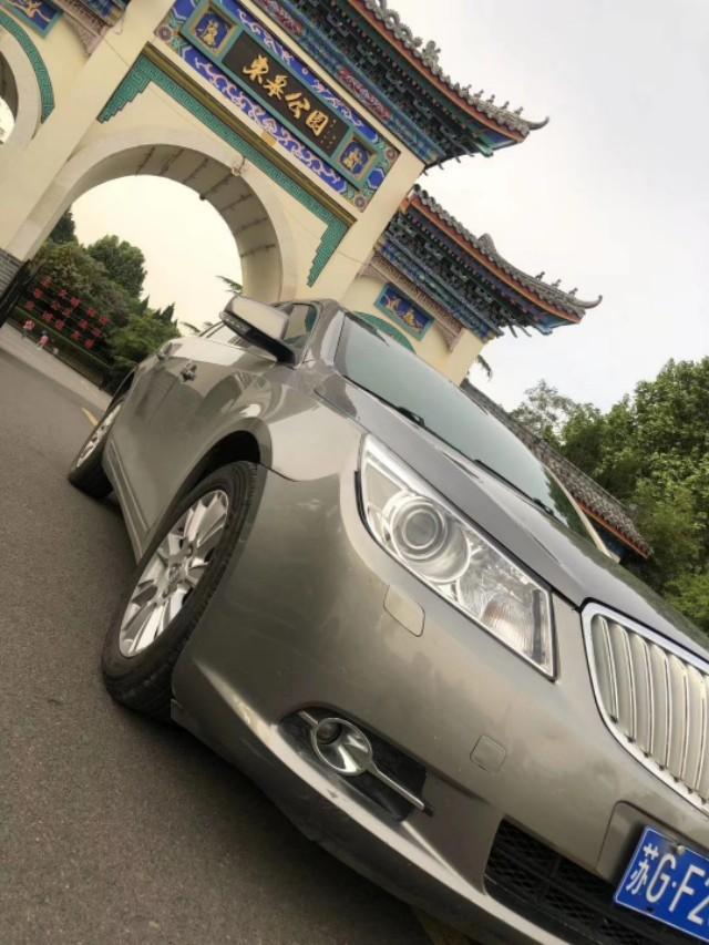 为了当年的理想，6万购11年君越，马上改特斯拉大屏