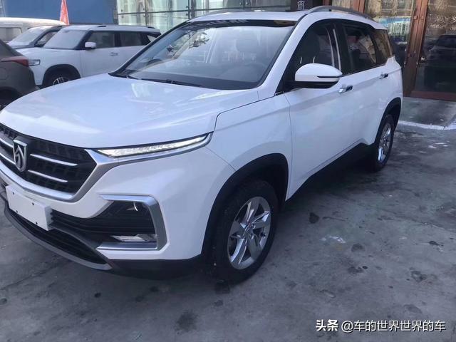 宝骏 530 1.5T CVT豪华互联型 5座