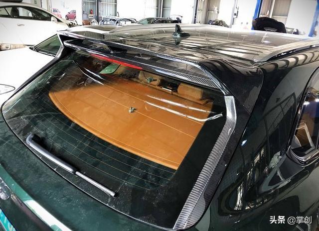 店内改装进化宾利添越4.0v8限量版外观作业