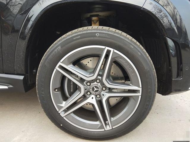 126万提了辆奔驰GLS 450，开了3个月后，车主：我只想说一句话