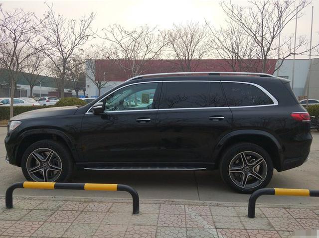 126万提了辆奔驰GLS 450，开了3个月后，车主：我只想说一句话