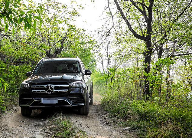 126万提了辆奔驰GLS 450，开了3个月后，车主：我只想说一句话