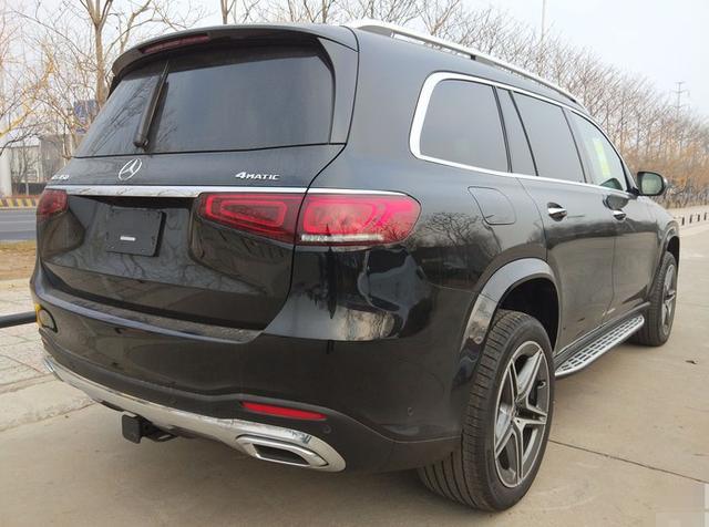 126万提了辆奔驰GLS 450，开了3个月后，车主：我只想说一句话