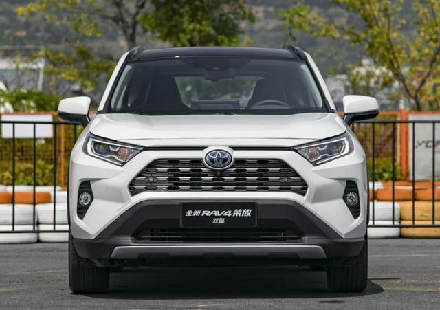 丰田Rav4荣放好不好？行驶2440公里后，车主表示有话要说