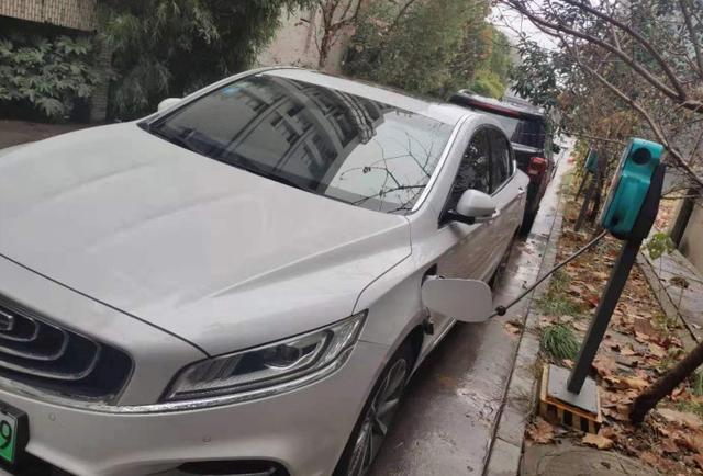 新能源汽车选择哪款好？博瑞新能源这款车如何？听听车主的分析