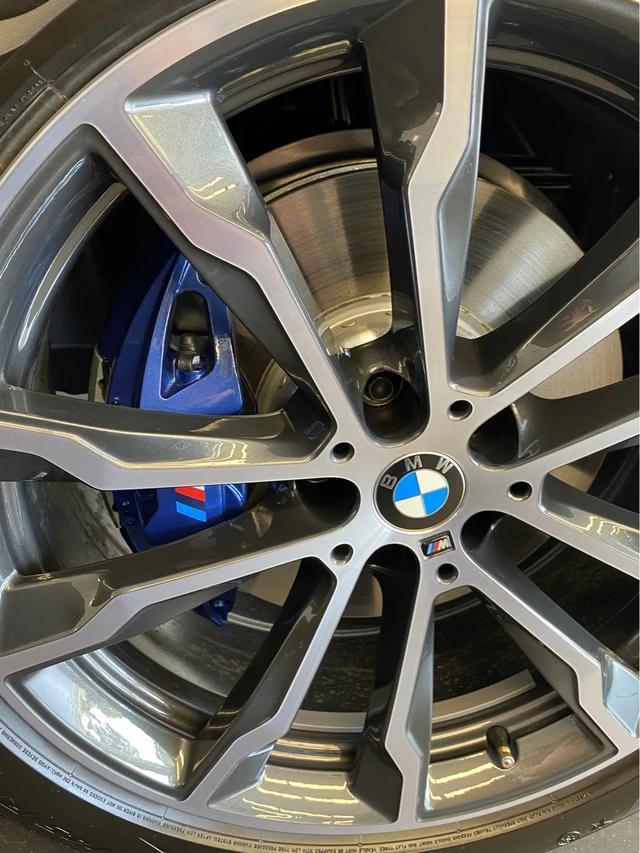 宝马X4 XDrive 30i 墨尔本提车作业