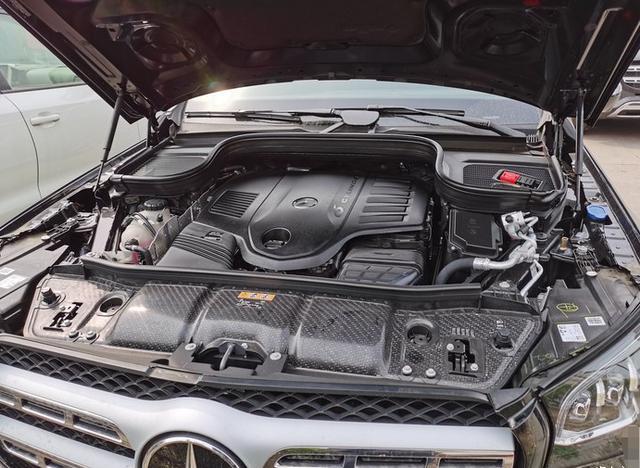 103.8万提了辆奔驰GLS 450动感版，才开2个月，车主感慨：一句话