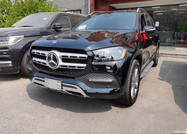 103.8万提了辆奔驰GLS 450动感版，才开2个月，车主感慨：一句话