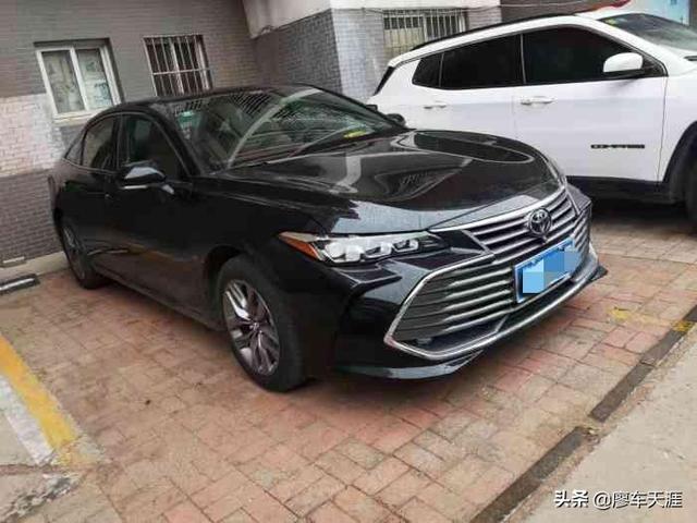 喜提丰田亚洲龙2.5L进取版，霸气十足的外观，这价格买贵了吗？