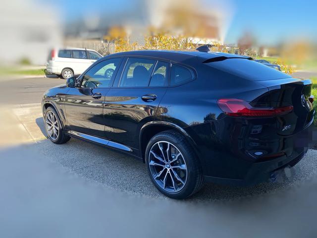 宝马X4 XDrive 30i 墨尔本提车作业