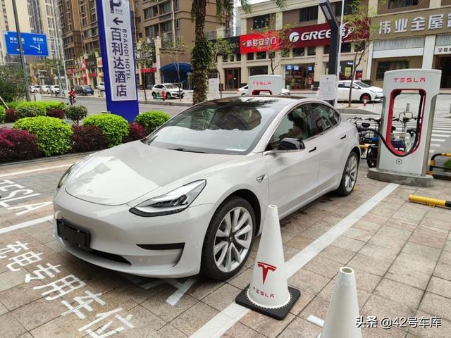 我为什么选择国产 Model 3？这三位车主这样说 | 车主口碑