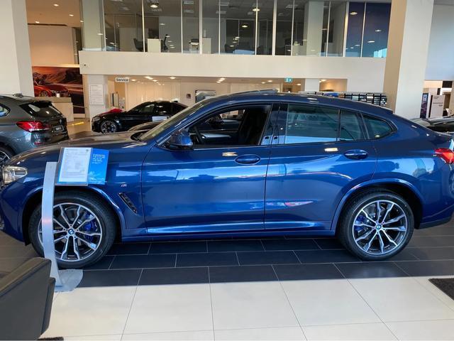 宝马X4 XDrive 30i 墨尔本提车作业