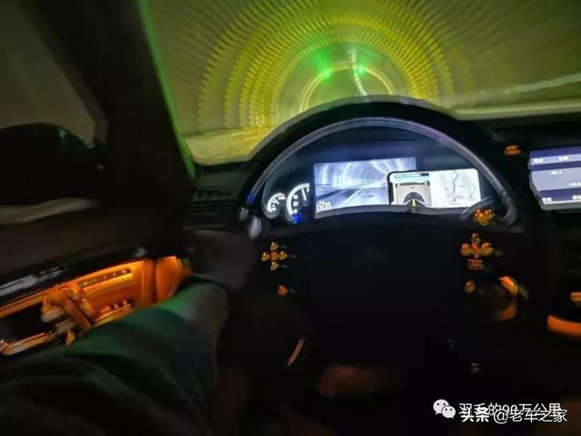 你想要的内装奢华，这台奔驰都给你，十年老S500内饰大重建