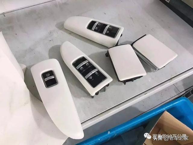 你想要的内装奢华，这台奔驰都给你，十年老S500内饰大重建