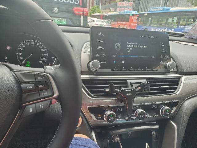 雅阁混动提车