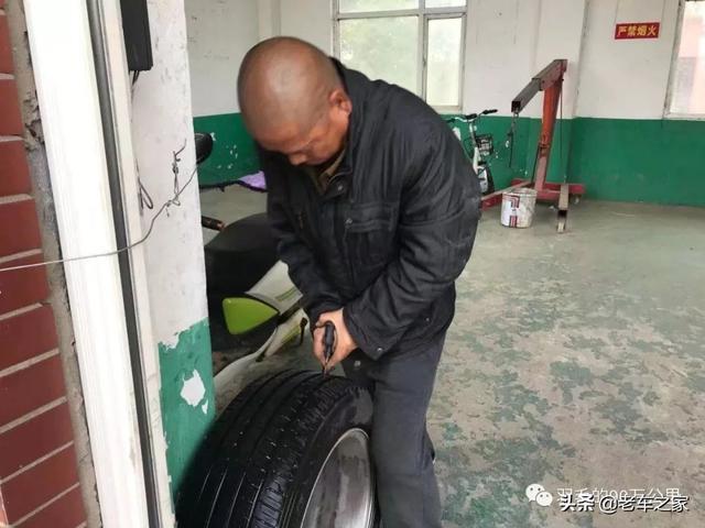 你想要的内装奢华，这台奔驰都给你，十年老S500内饰大重建