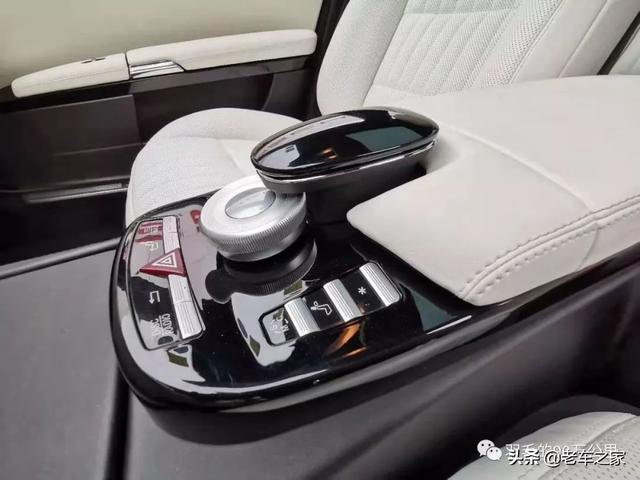 你想要的内装奢华，这台奔驰都给你，十年老S500内饰大重建