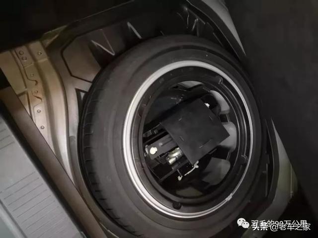 你想要的内装奢华，这台奔驰都给你，十年老S500内饰大重建