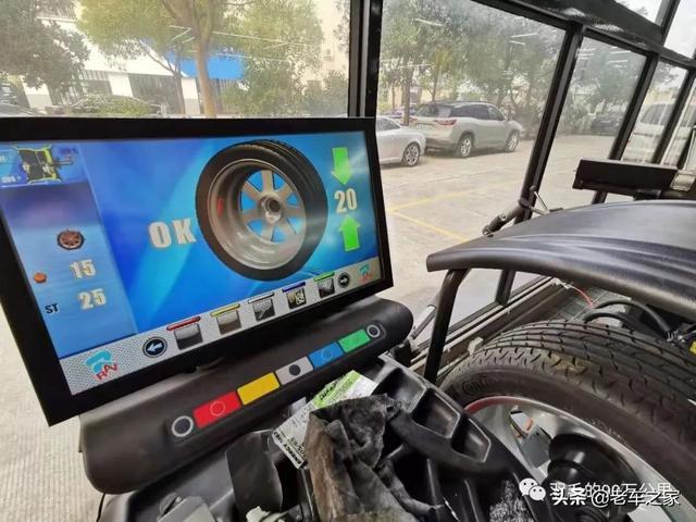 你想要的内装奢华，这台奔驰都给你，十年老S500内饰大重建