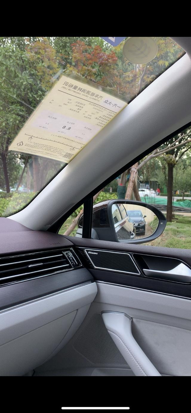 邻居买了一台大众车，媳妇看了之后竟然嫌弃我的奥迪