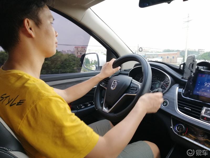 【五菱宝骏带你去】跟着会长去体验730cvt款的车
